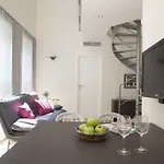 Singularstays Comedias Lägenhet