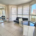 דירה Valencia Beach Apartments ולנסיה