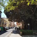 Apartament Cosy Apartment With Balcony Between Beach & Center 6P