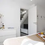 Singularstays Mercado Central *