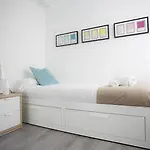 Singularstays Mercado Central *
