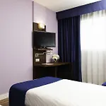 Hotel Olympia Universidades