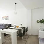 Apartament Singularstays Na Jordana