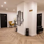 Blanq Comedias Pensjonat 4*