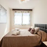 En La Ciudad De Ciencias Y Cerca De La Playa