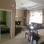 图里亚公寓