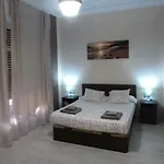 图里亚公寓