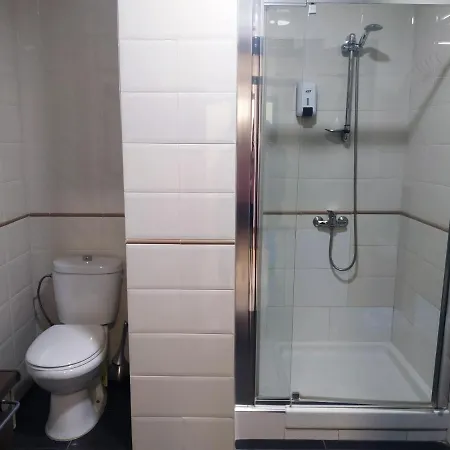 Flats Friends Plaza De La Reina 4* Valence