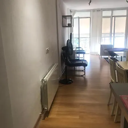Valen Quiet Apartment, Homeworking アパート
