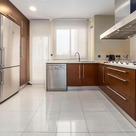 Travel Habitat Atico Ciutat Vella. Apartament Walencja