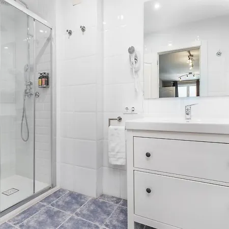 Palacio De Rojas By Moontels Daire *