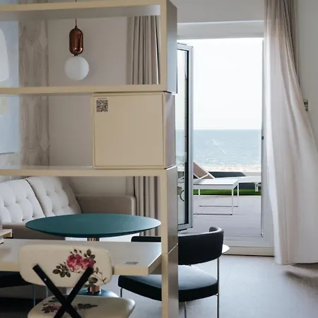 Neptuno Playa & Hotel Valence