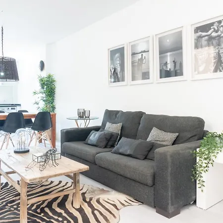 Luxury - Boutique Center