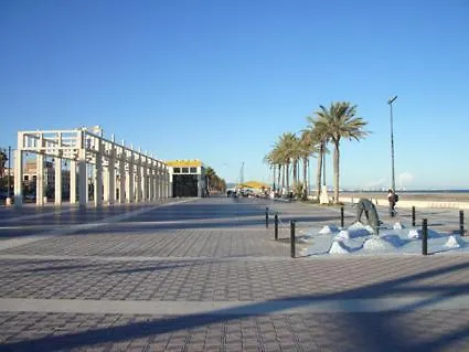 Malvarrosa דירה