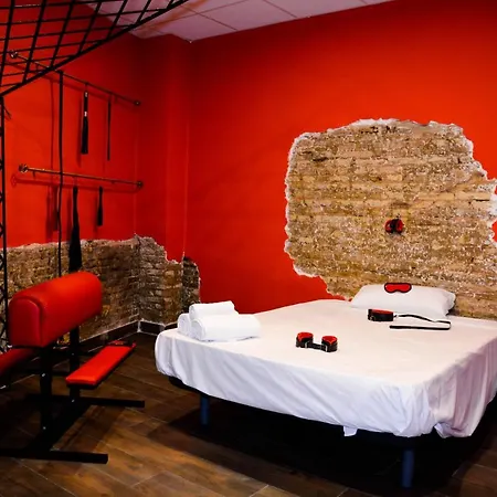Pecalite Space Hotel del amor Valencia