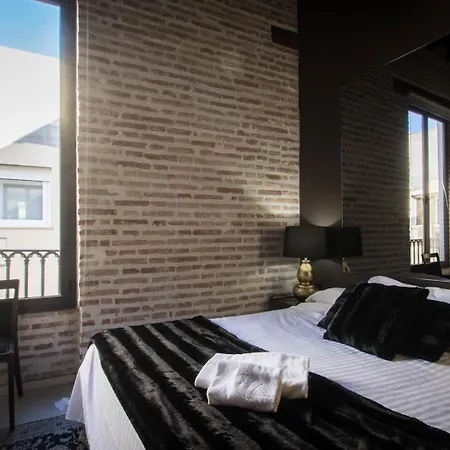 Cosy Embajador Gasthuis 2*