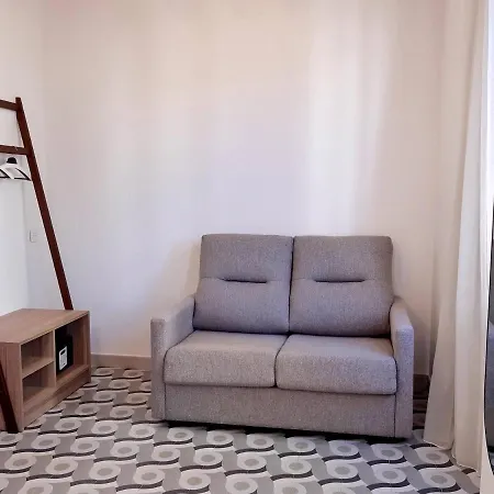 19-30 Hotel Valencia