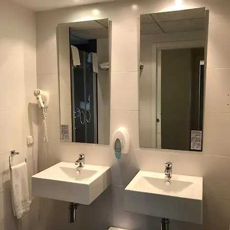 Hotel apartamentowy Galileo Flats - Palacio De Congresos 2*
