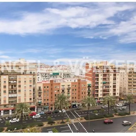 Atico Muy Luminosa Con Bano Y Terraza Bed & Breakfast Valencia