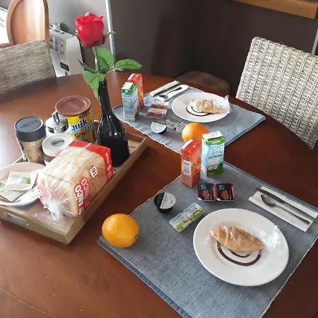 Atico Muy Luminosa Con Bano Y Terraza Bed & Breakfast