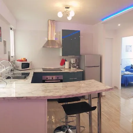 Bella Vista Apartment *