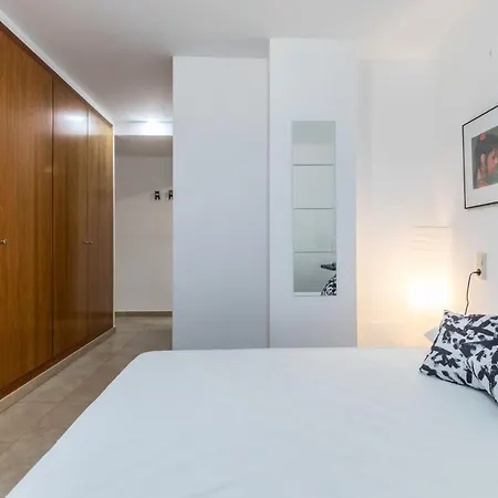 Vlc Gulliver Flats Apartman *