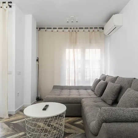 Luxury Port Aparment فالنسيا