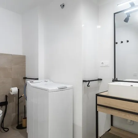 Luxury Port Aparment شقة