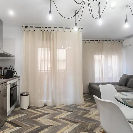 Luxury Port Aparment شقة