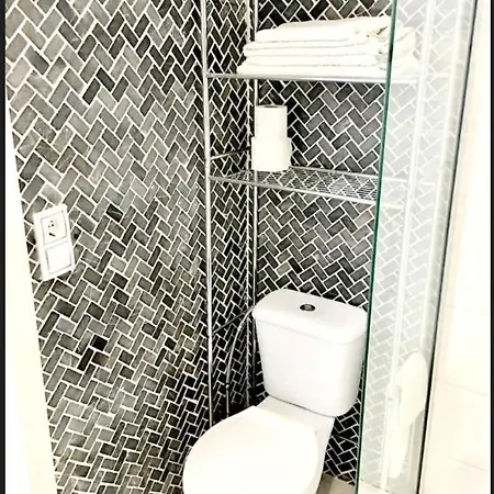 بيت ضيافة Oyo Duc De Gaeta فالنسيا