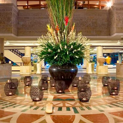 Hotel Silken Puerta