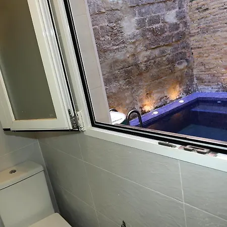 Loft Independiente Con Piscina Compartida En Centro De * Valenza