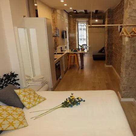 Appartamento Loft Independiente Con Piscina Compartida En Centro De *