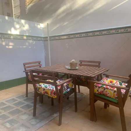 Ciutat Vella Apartamento *