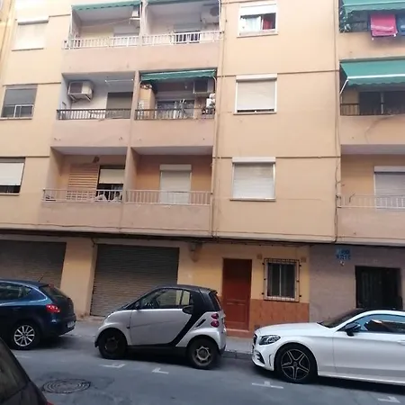 Piso En Malvarrosa * فالنسيا