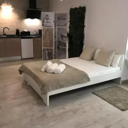 Cozy 67 Apartment