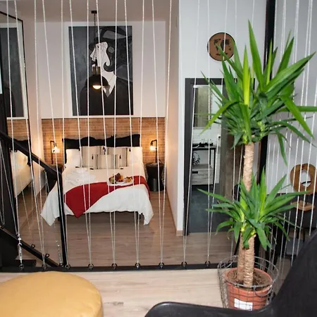 Апартаменты Soraya's Place - Chopin 2 *