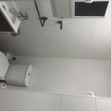 New Reina Street 8px 4bed 2 Bath Aacc Wifi Apartman Valencia