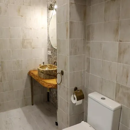Vintage Loft Beach, Private Terrace Wifi Apartman