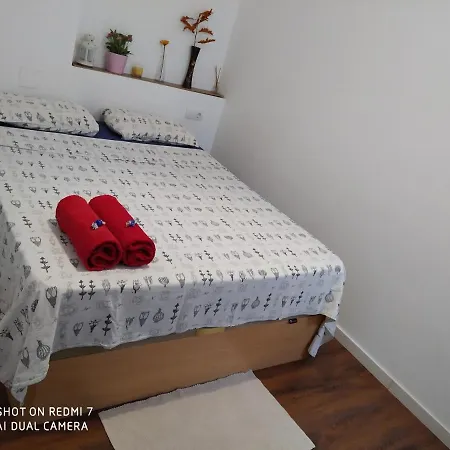 卡莱卢奇公寓 瓦伦西亚