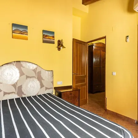 Cosy Holiday In With Billiards And Barbecue Holiday home Valencia