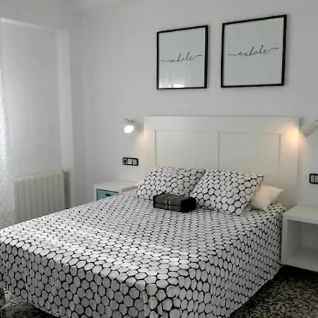 With 3 Bedrooms In With Wifi * Valencia