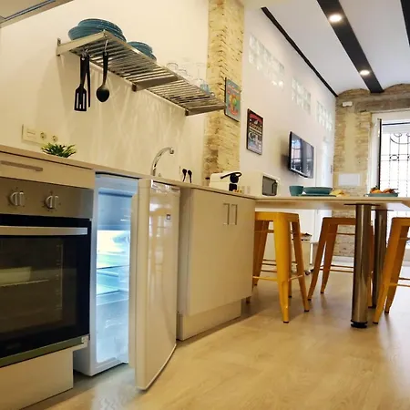 Magnificent Loft With Swimming Pool - Center