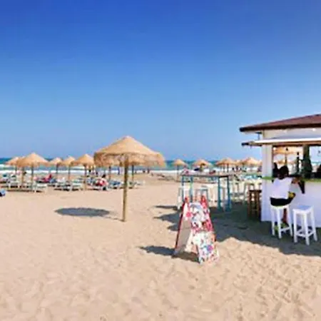 With One Bedroom In Alboraia With Wonderful Sea View Shared Pool Furnished Terrace 100 M From The Beach *