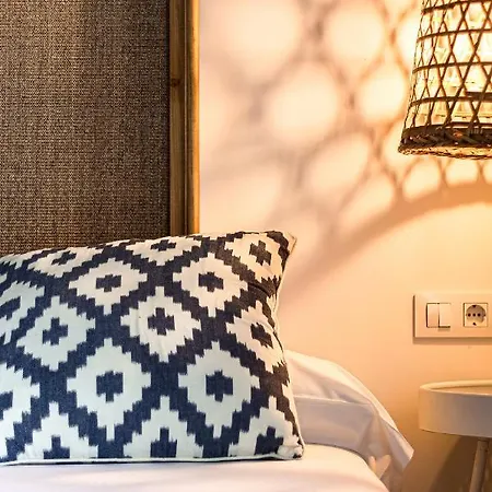 & Co. Saler Boutique Hotel