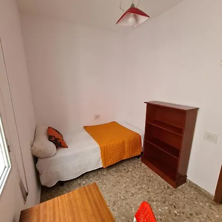 Apartemento Grupo Amigo O Familias : Blasco Ibanez C Apartment Valencia
