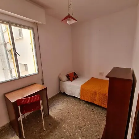 Apartemento Grupo Amigo O Familias : Blasco Ibanez C Apartment