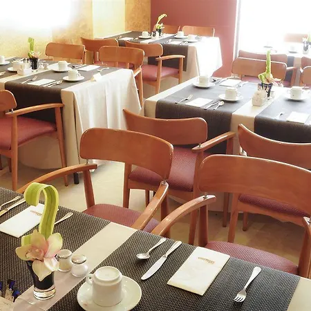 Otel Catalonia Excelsior 4*