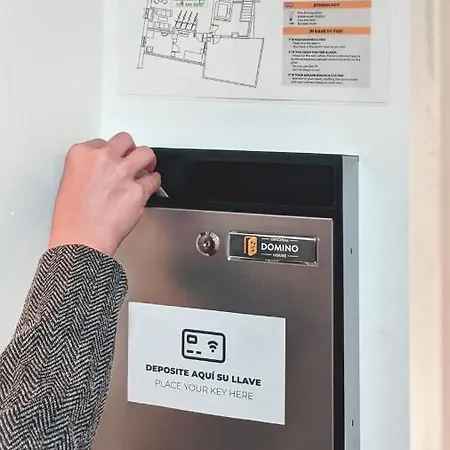 Original Domino House