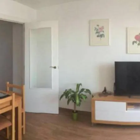 Nice Flat Close To The Plaza De Bous In *